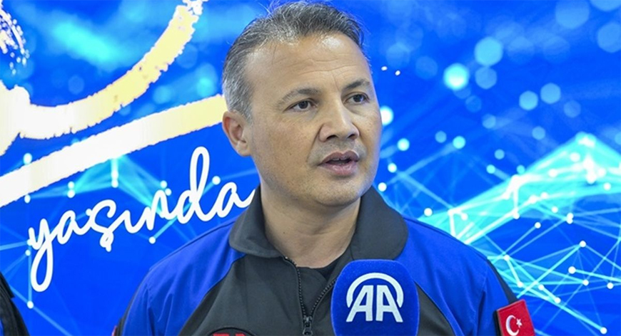 Alper Gezeravcı kimdir?