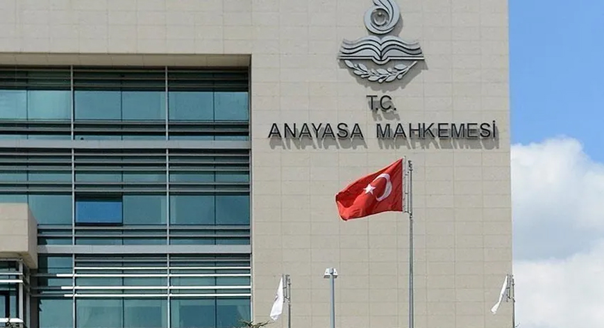 AYM’den üç parti hakkında kapatma kararı!