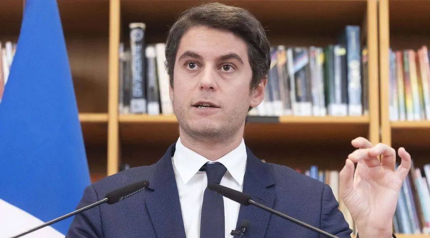 Fransa’nın ilk eşcinsel başbakanı Gabriel Attal oldu