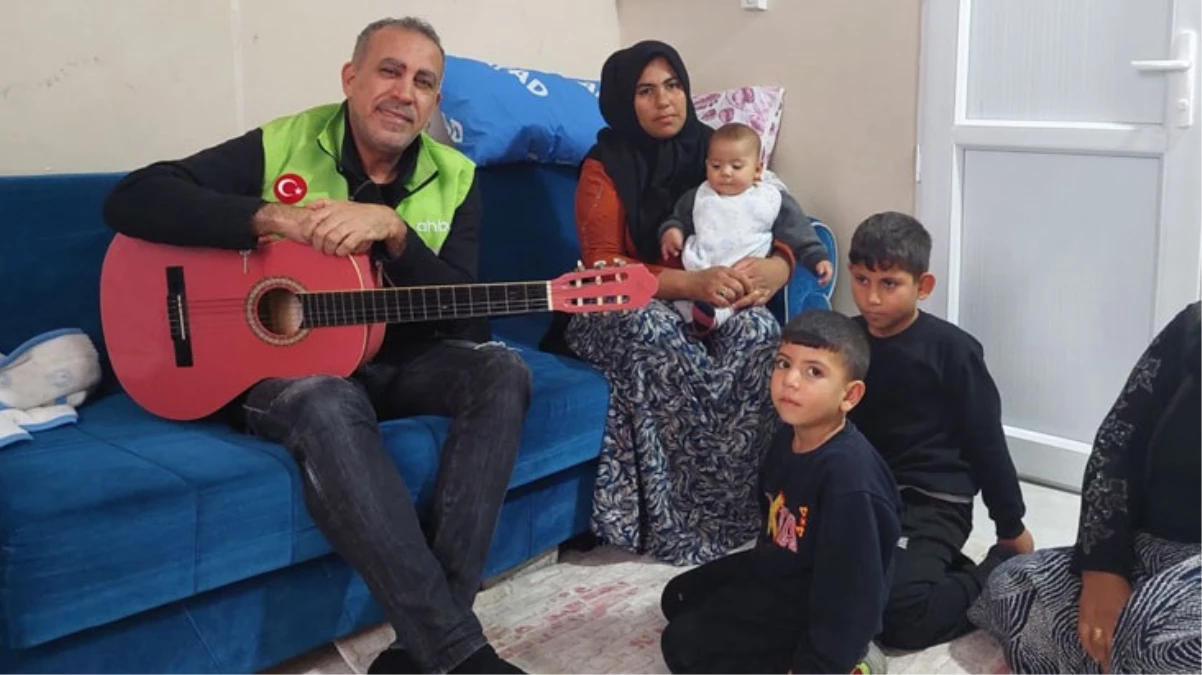 Haluk Levent yeni yılı depremzedelerle karşıladı