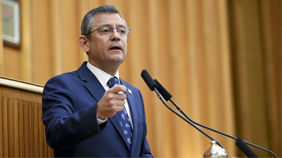 Özgür Özel yeniden CHP Genel Başkanı