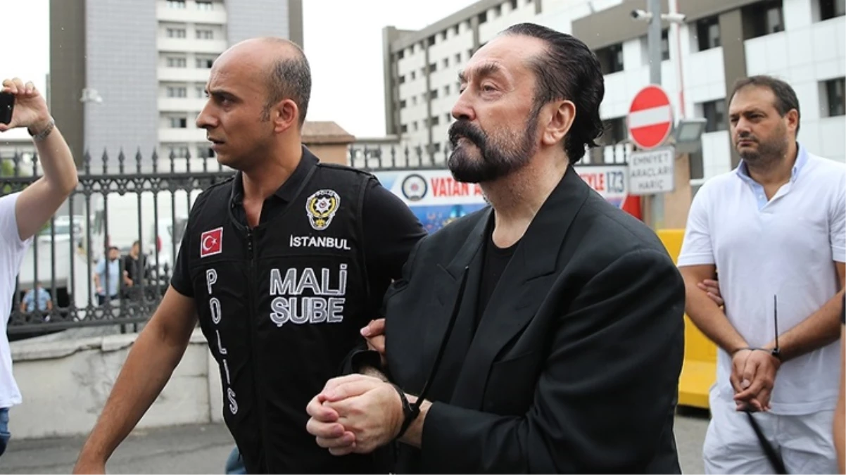 Adnan Oktar’ın yeni fotoğrafları servis edildi