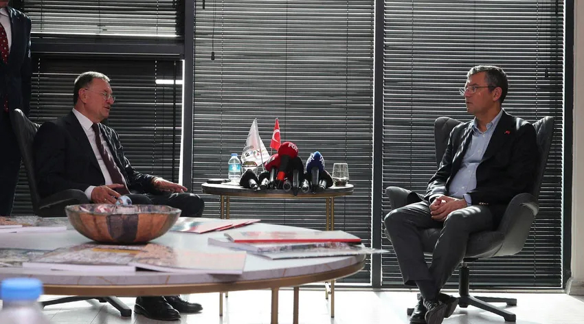 Özgür Özel Lütfü Savaş ile ne görüştü?