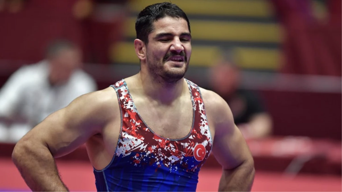 Güreşçilerimizden madalya yağdı