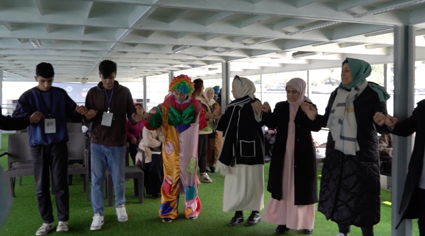 Tuzla Belediyesi’nden ailelere boğaz turu