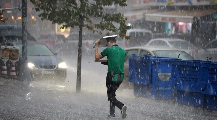 İstanbul’a sel ve fırtına alarmı