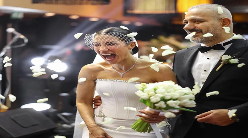 Çağla Şıkel’in ablası Berna Şıkel evlendi!