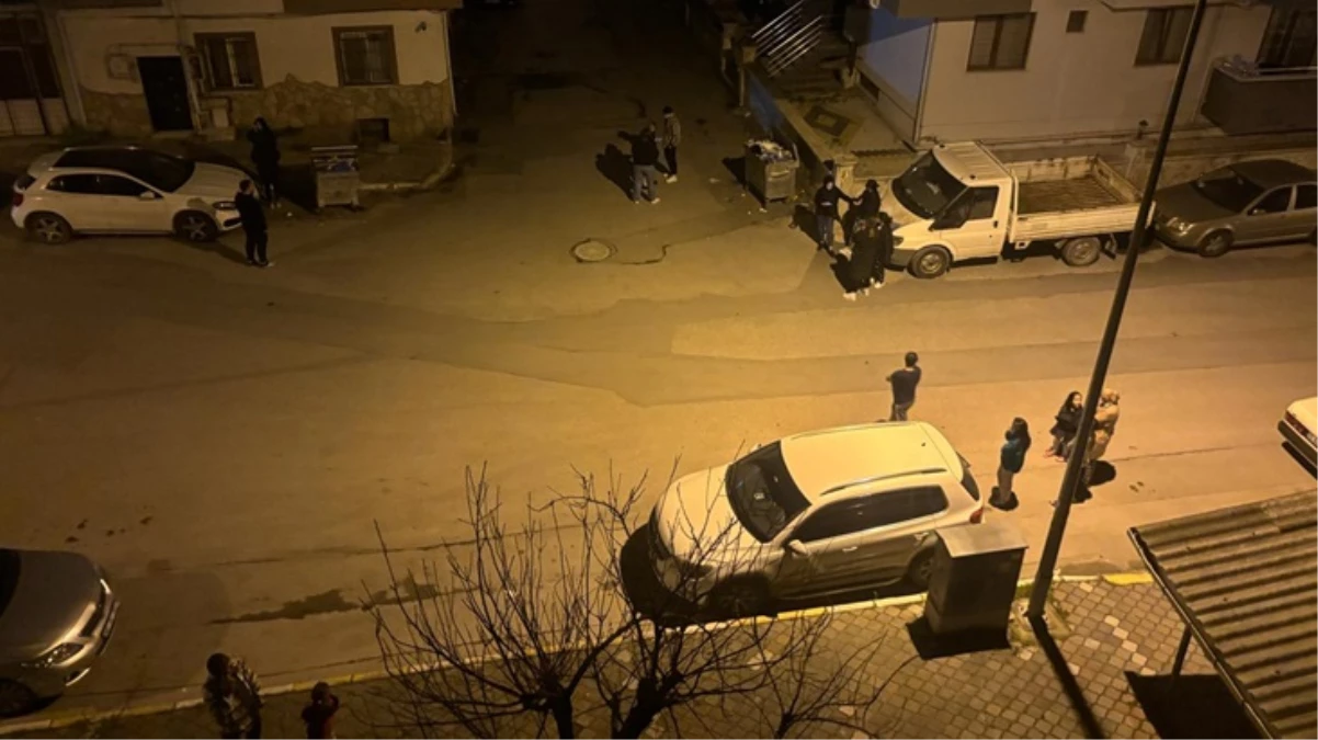 Çanakkale’de depremi hisseden vatandaşlar sokağa döküldü