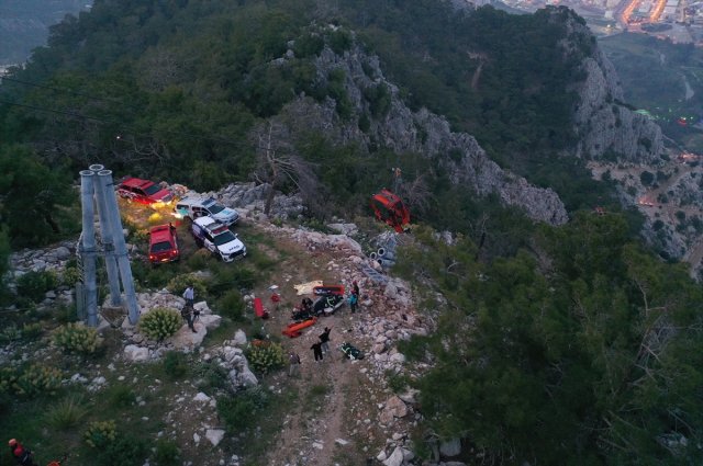 Antalya'daki teleferik kazasından görüntüler facianın vahametini gözler önüne serdi