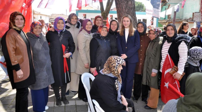 Zeynep Çelik Türkiye’nin en genç kadın belediye başkanı oldu