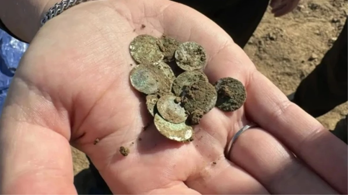 Çekya’da yürüyüş yapan kadın Hazine buldu!