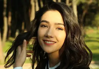 Aybüke Pusat kimdir ?