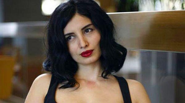 Başak Sayan kimdir ?