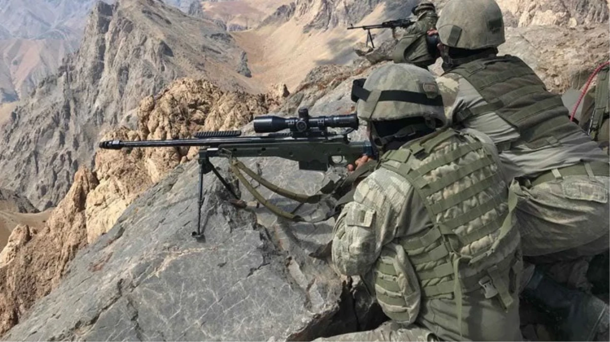 1’i kırmızı 3’ü turuncu listedeki 5 terörist öldürüldü