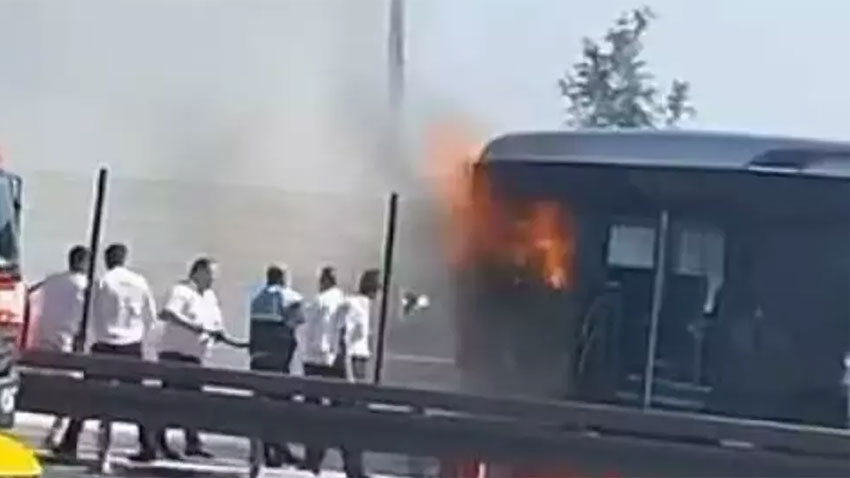 İstanbul’da metrobüste yangın çıktı