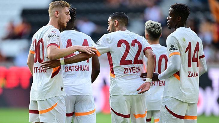 Galatasaray’da yıldız futbolcuyla yollar ayrılıyor!