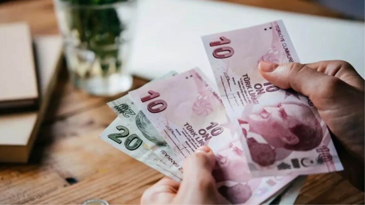 Bir sigara grubuna 10 TL zam!