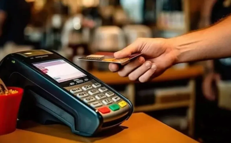 Kredi ve kredi kartı borçlusu patladı