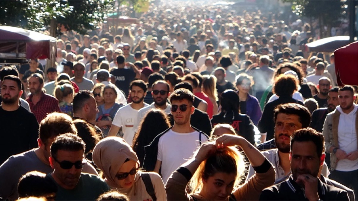 AK Parti’nin gençlere yönelik anketinden ilginç sonuçlar!