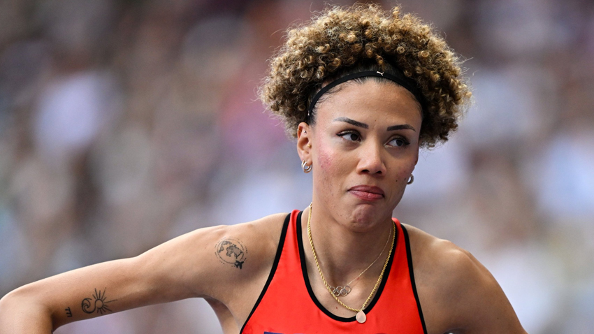 Buse Savaşkan yüksek atlamada finale kaldı!