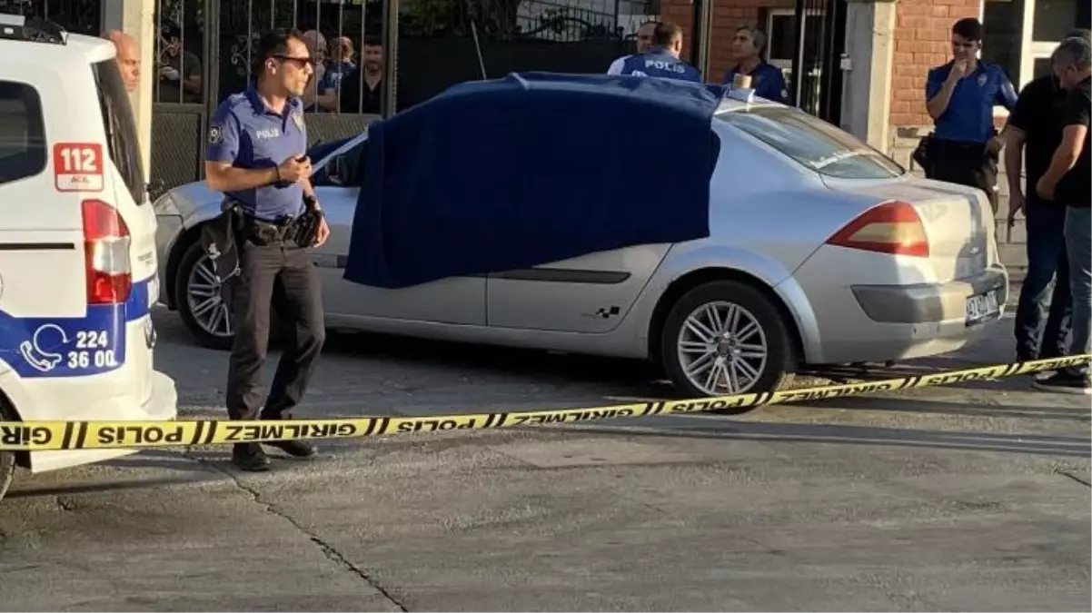 Eşini öldürüp otomobili karakolun önüne çekti!