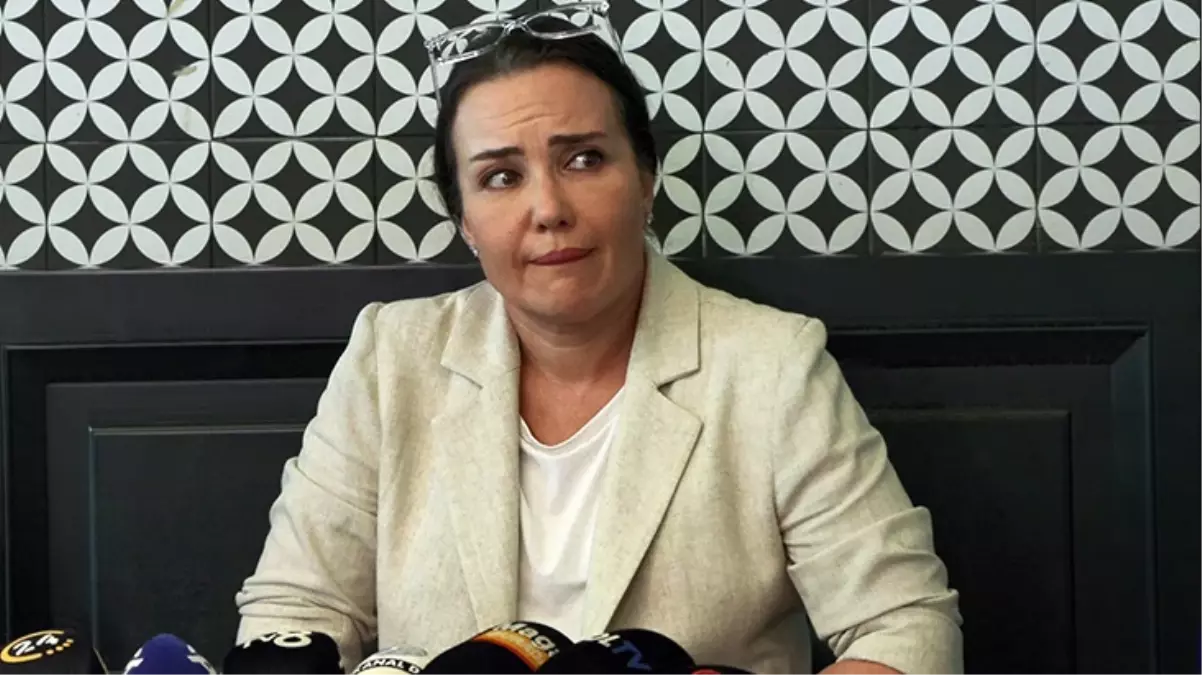 Reha Muhtar’ın oğlu annesi Deniz Uğur’u yalanladı