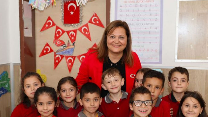 Burcu Köksal: “Çocuklarımızın yanındayız”