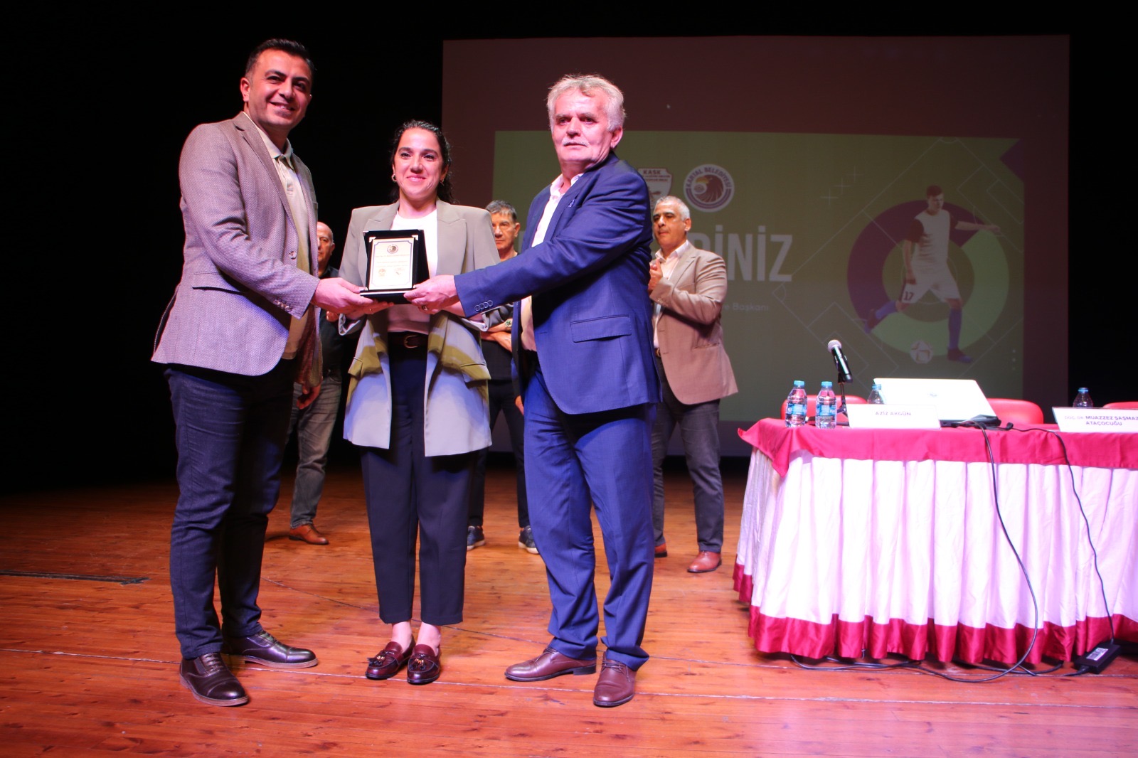 Kartal Belediyesi’nden Amatör Futbol semineri