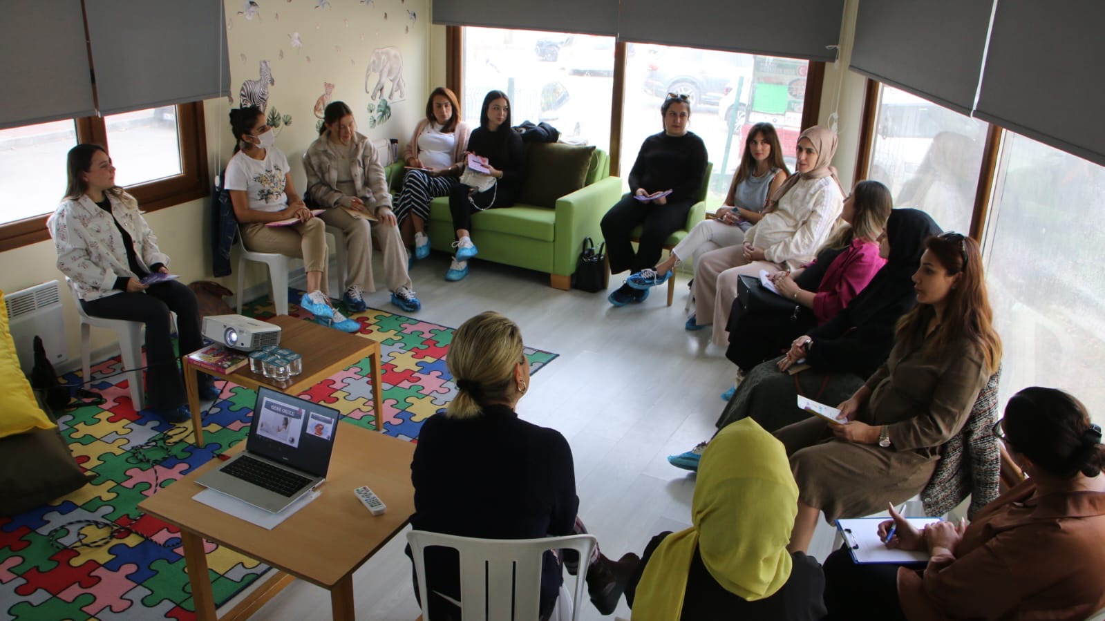 Kartal Belediyesi’nden anne adaylarına destek; Gebelik okulu seminerleri başladı
