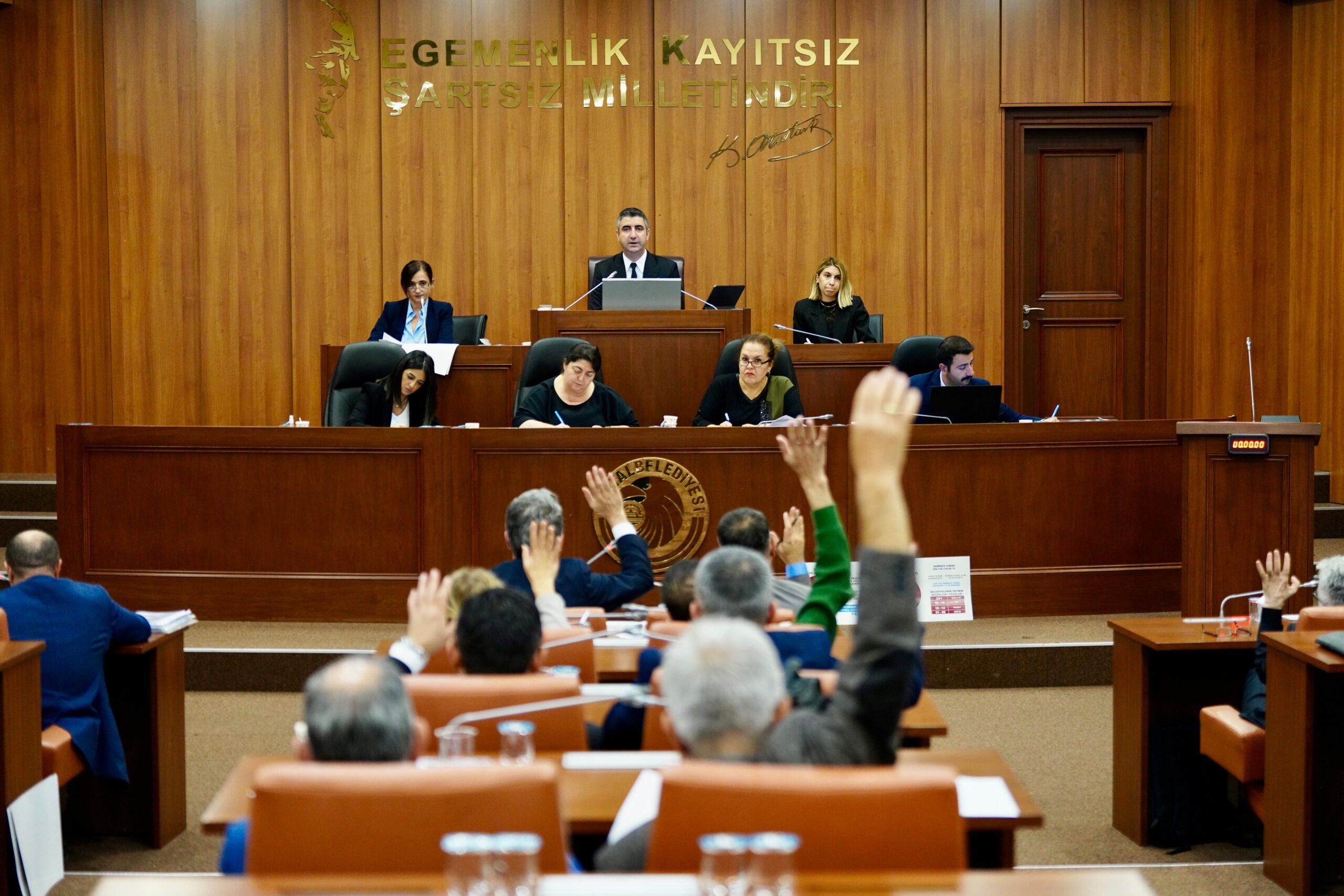 Kartal Belediyesi 2025 Performans Programı ve Bütçesi oy çokluğu ile kabul edildi