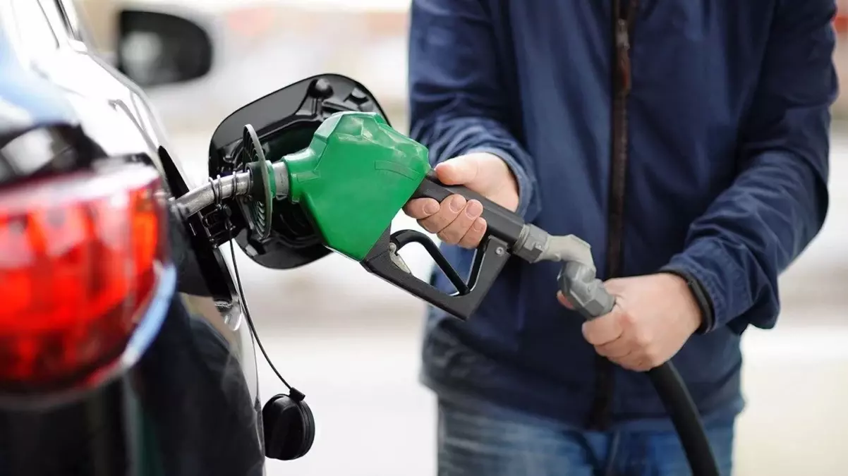 Akaryakıta çifte zam geliyor