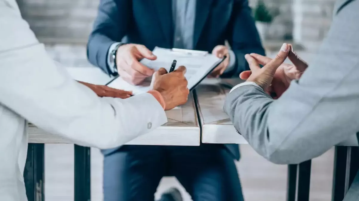 Araplar Türkiye’deki dev bankayı satın alıyor