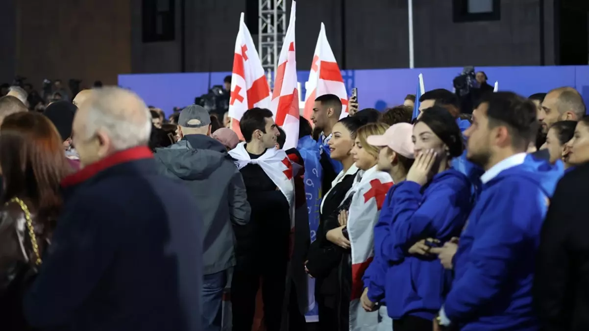 Gürcistan’da seçim krizi!