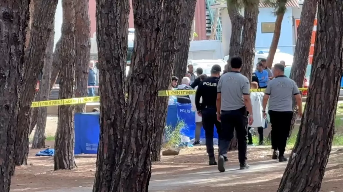 Hastane bahçesinde kan donduran olay