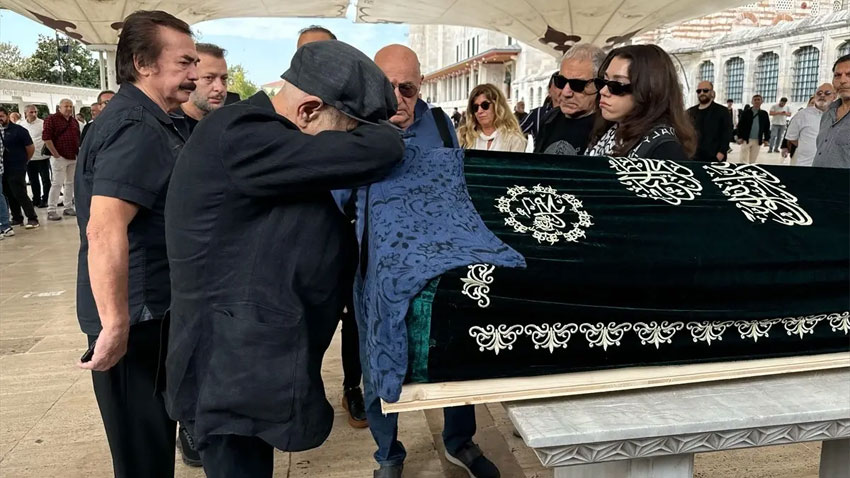 Mazhar Alanson’un kızına vedası yürekleri dağladı