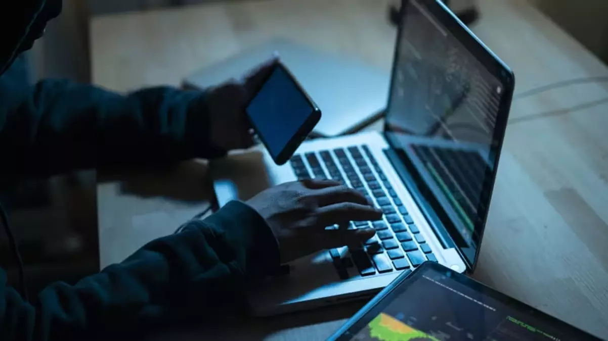 Yüksek para vaadiyle dolandırıyorlar