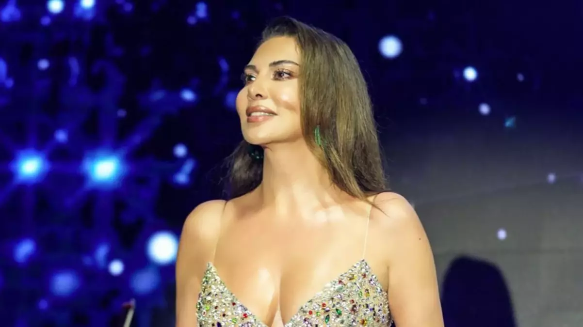 Şarkıcı Ebru Yaşar’dan radikal karar