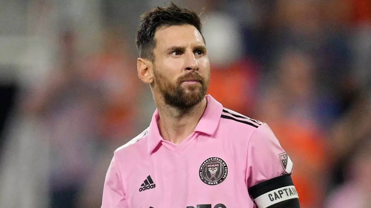 Messi’nin eski takım arkadaşı yeni hocası oldu