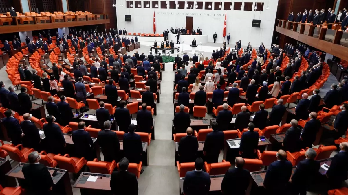 4 vekilin yasama dokunulmazlığı kaldırılıyor