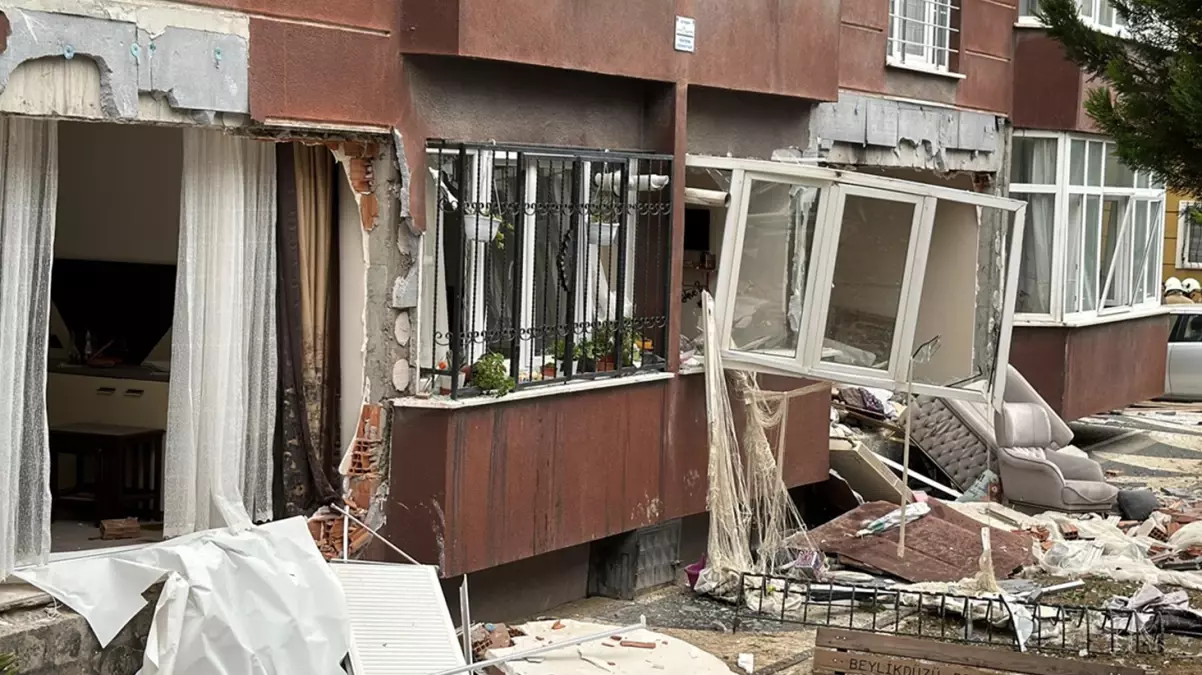 İstanbul’da 14 katlı binada patlama