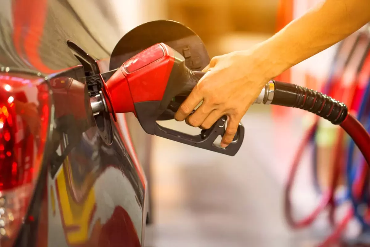 Akaryakıt fiyatlarına okkalı bir zam daha!