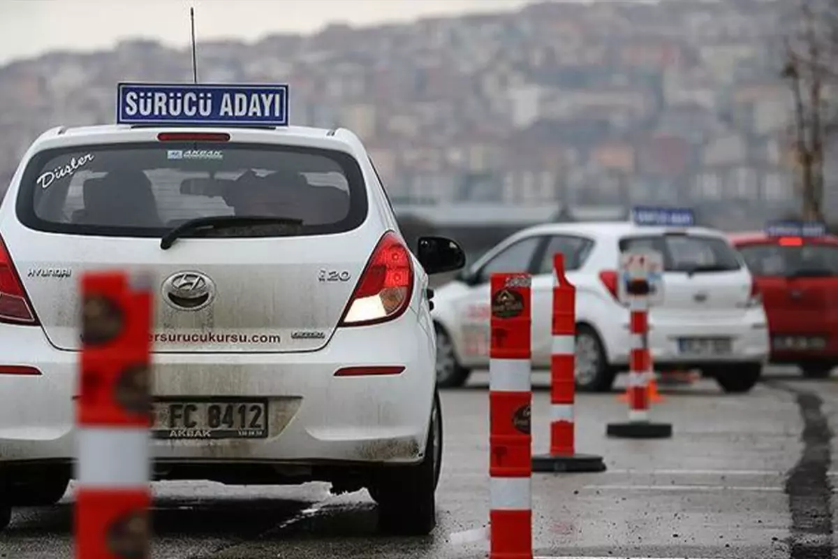 Sürücü adaylarına kötü haber!