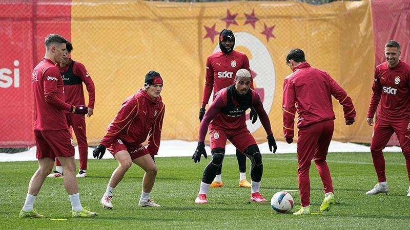 Galatasaray Fenerbahçe derbisine hazır