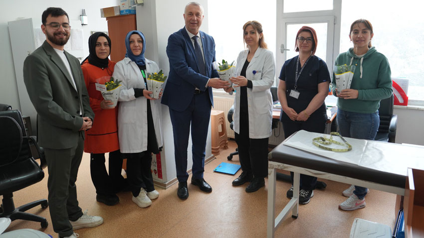 Kartal Belediyesi’nden anlamlı 14 Mart Tıp Bayramı kutlaması