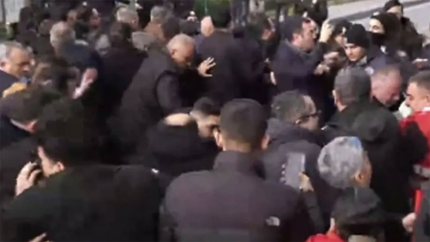 İstanbul Adalet Sarayı önünde arbede