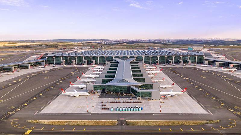 İstanbul Havalimanı’nda 3 uçak aynı anda kalkacak