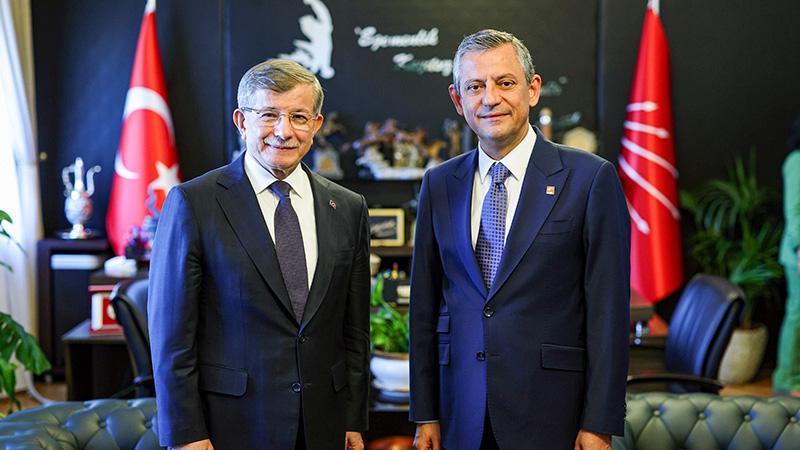 Özgür Özel, Davutoğlu ile bir araya geldi