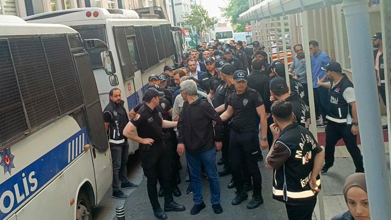 5’i belediye başkanı 22 kişi tutuklandı