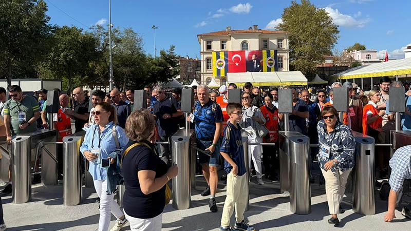 Fenerbahçe’de başkanlık seçimi için oy verme işlemi başladı