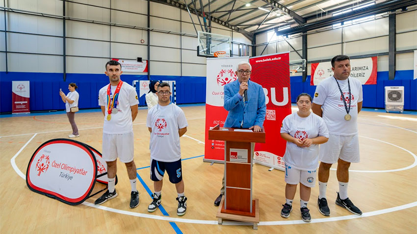 Özel sporcular Belek’te basketbol fırtınası estirdi